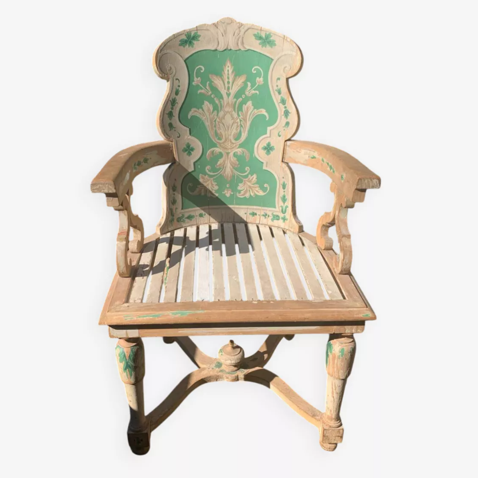 Fauteuil à entretoise en bois peint