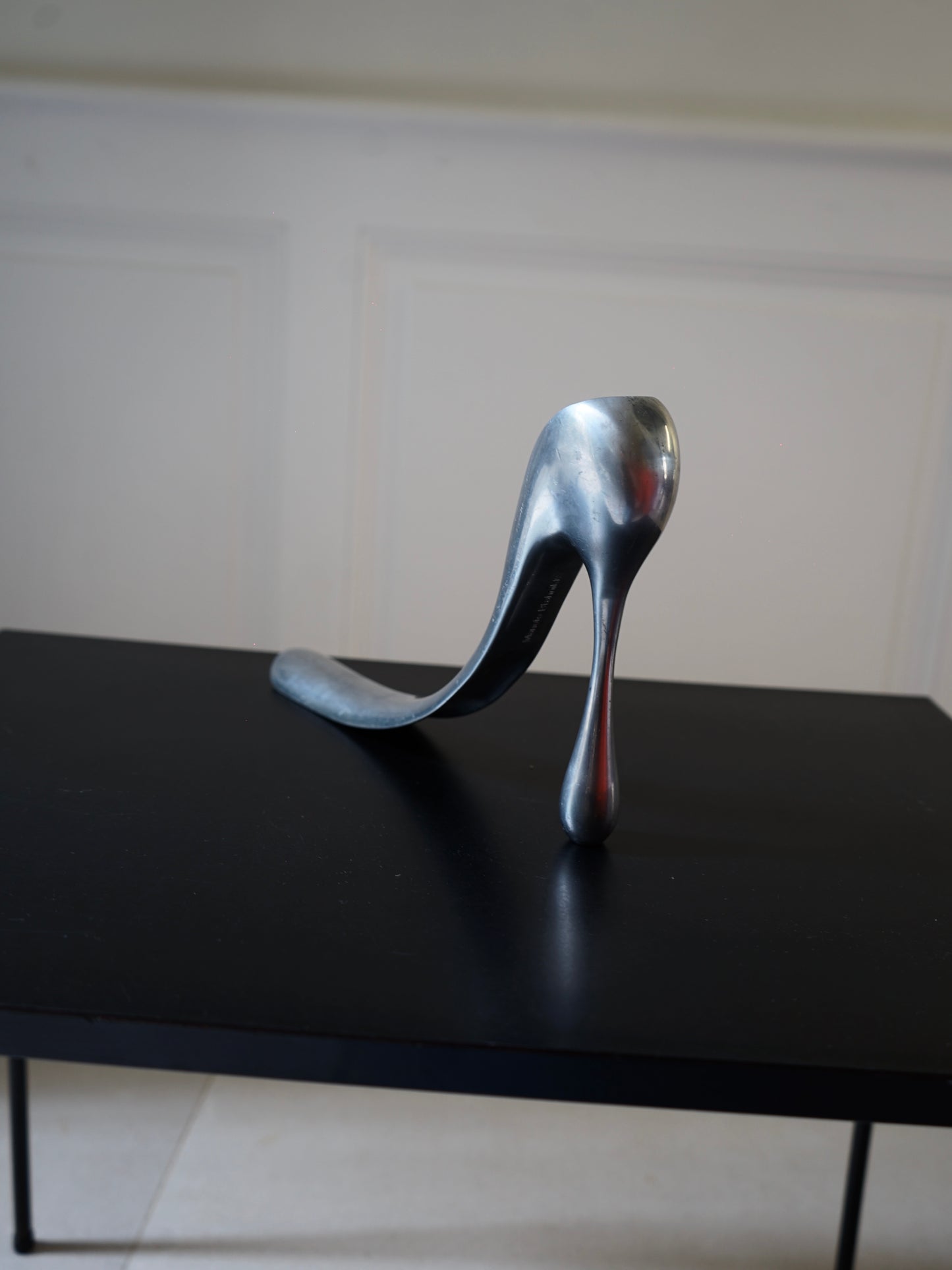 Chausse-pied Manolo Blahnik pour Habitat.
