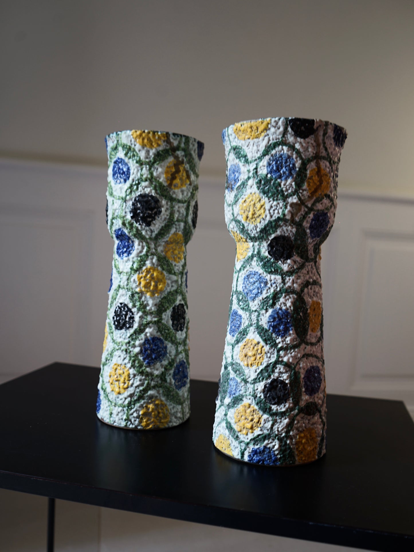 Paire de Vases en grès émaillé du collectif Romacréa