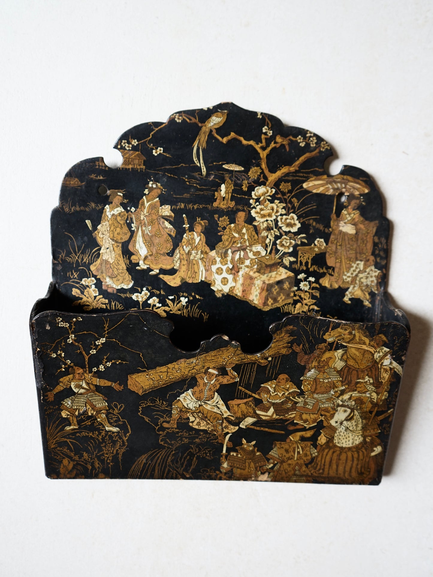 Porte-courrierà décor japonisant Napoléon III