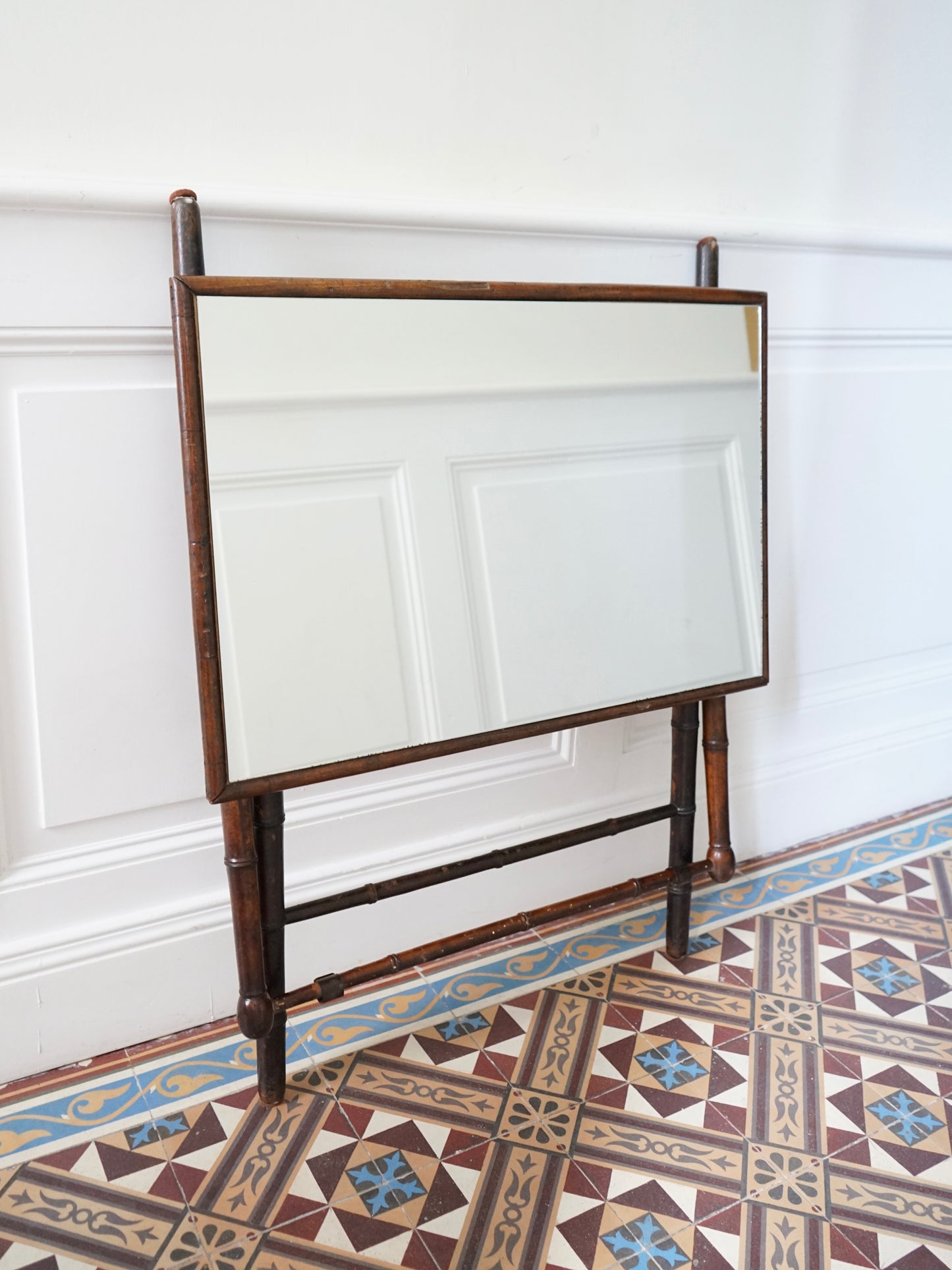 Table pliante imitation bambou