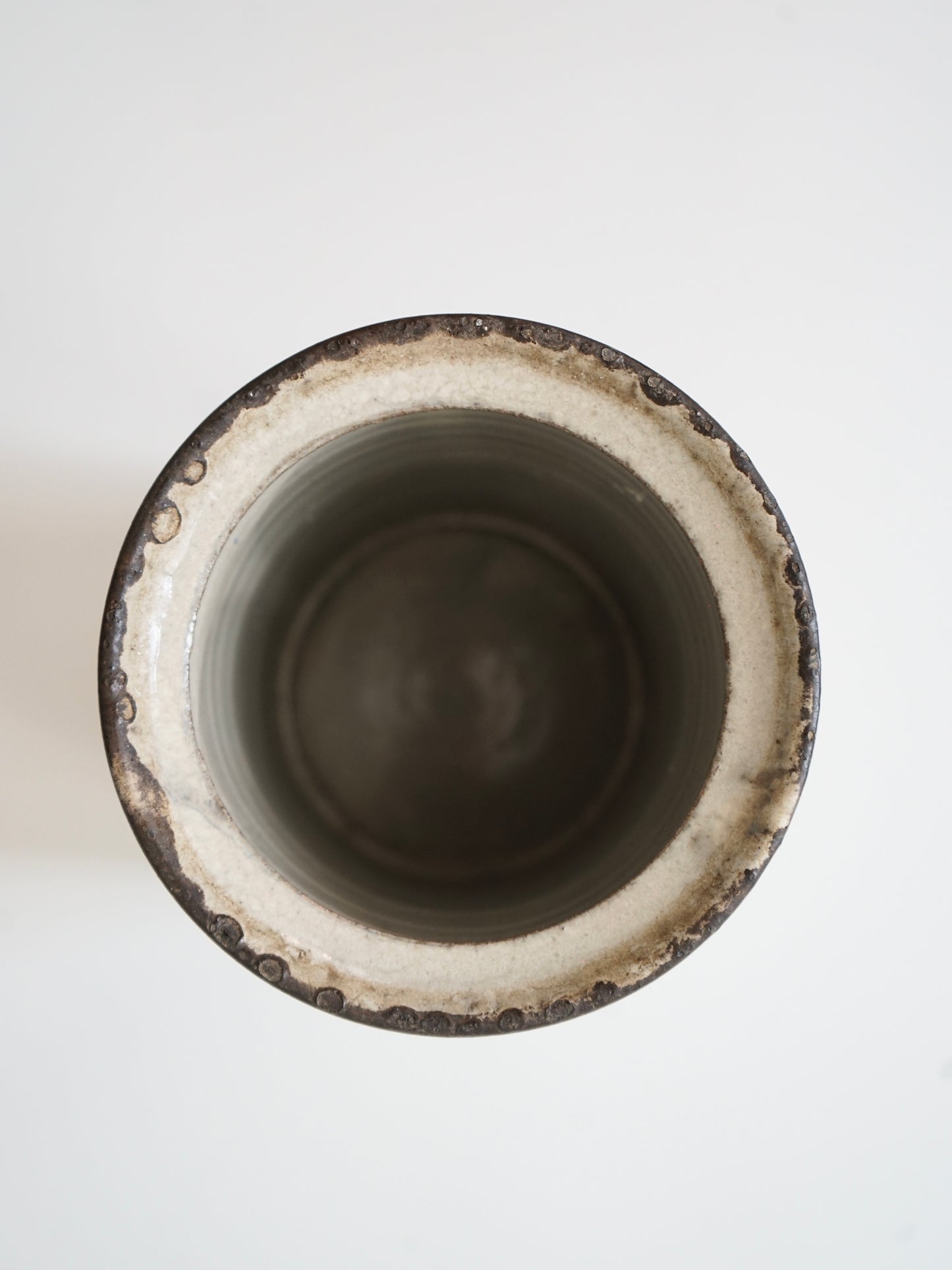 Vase en grès à décor de Coq, Atelier du Mûrier