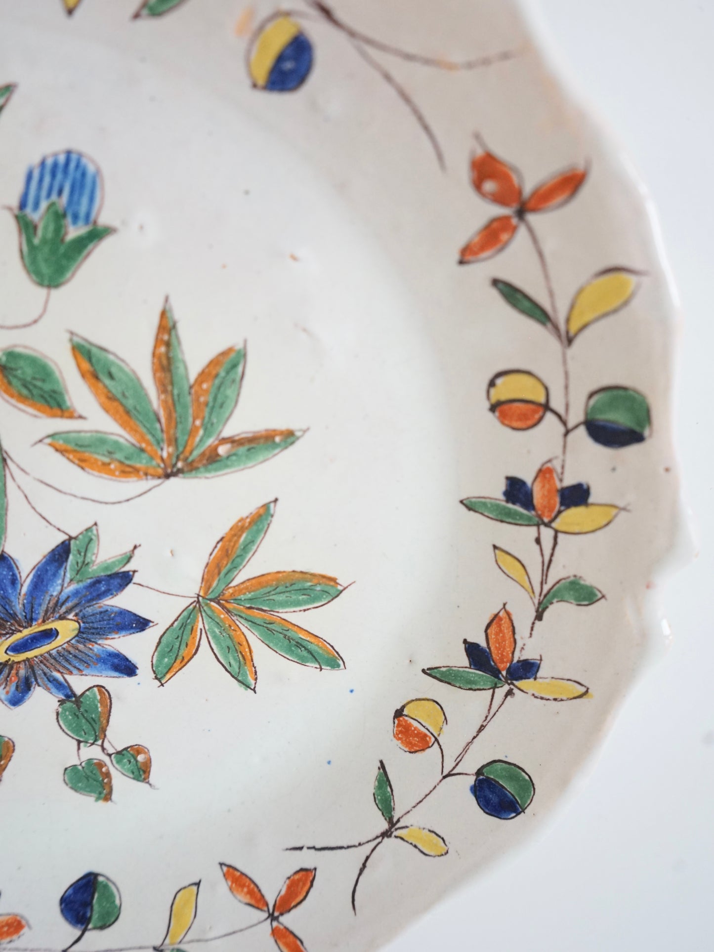 Assiette en faïence, France, Fin XVIIIe Début XIXe siècle