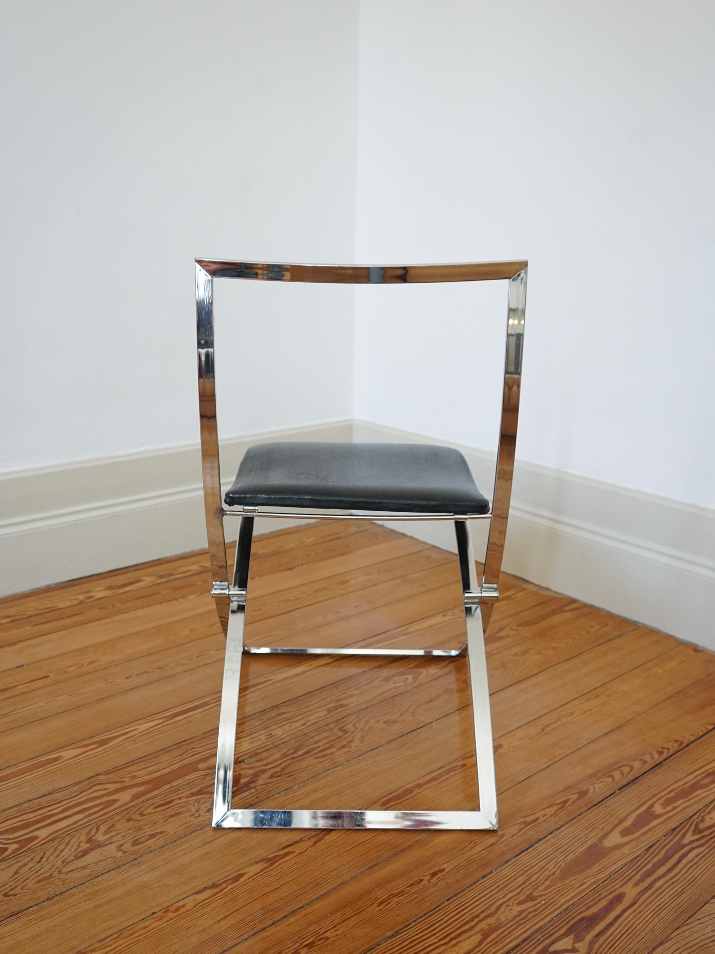Chaise modèle Luisa