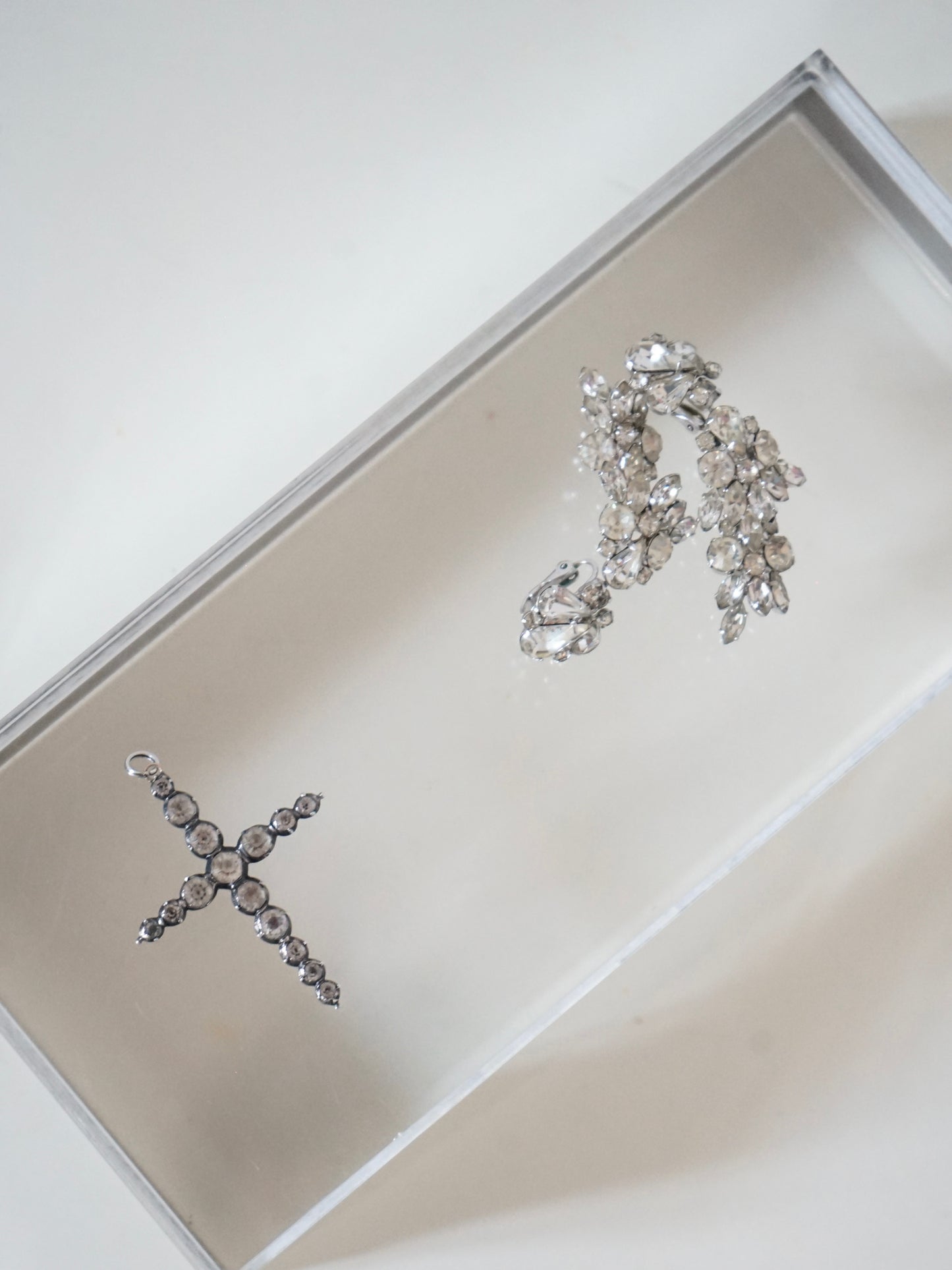Paire de boucles d'oreilles Napier Vintage 50s.