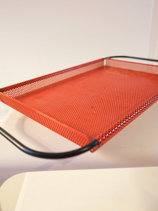Plateau perforé design italien