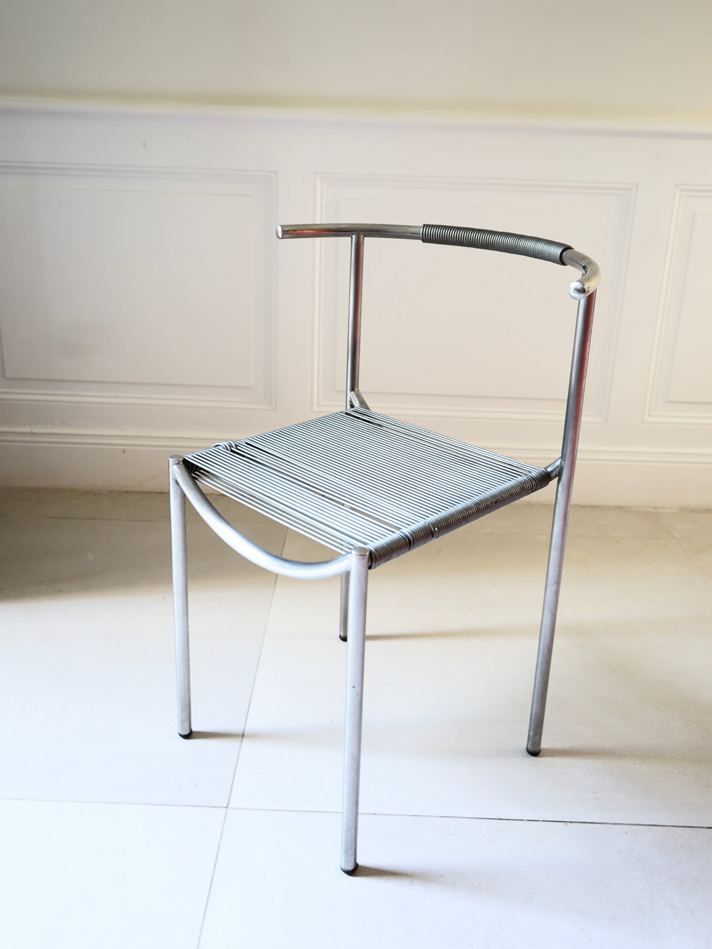 Paire de chaises "Jim Hunter" Philippe Starck