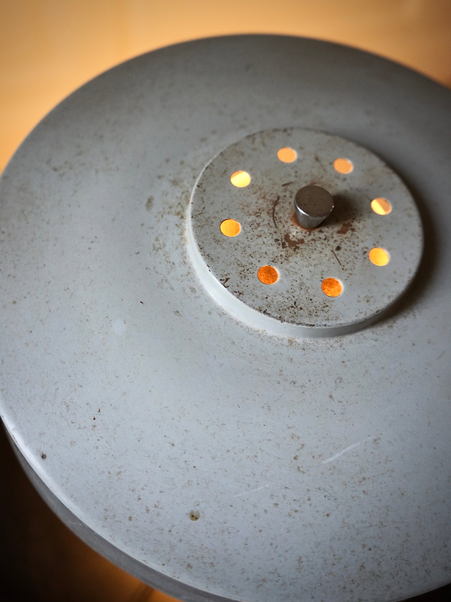 Lampe de bureau moderniste
