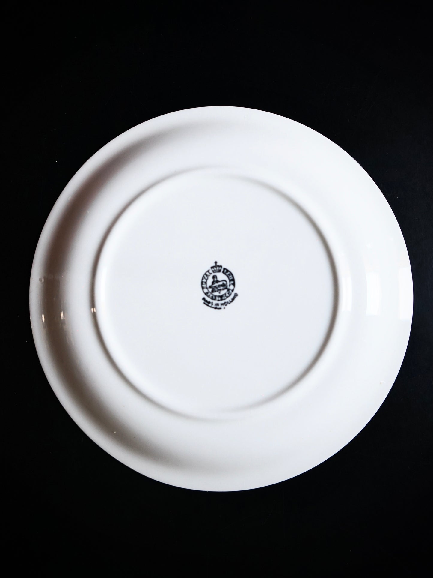 Lot de 5 assiettes vintage en porcelaine Royal Sphinx Maastricht.