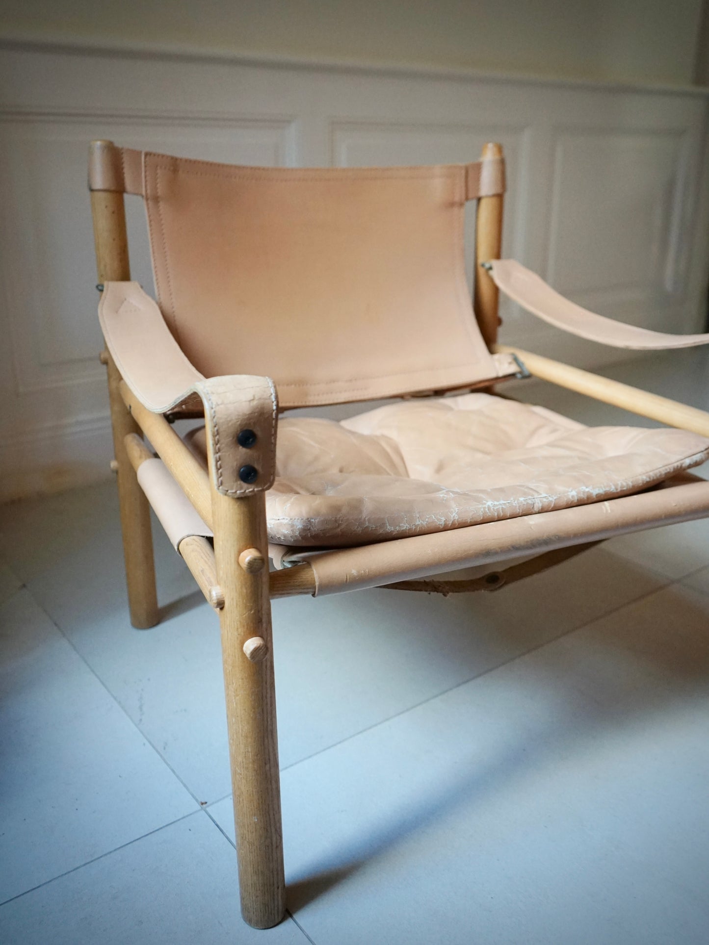 Paire de fauteuils "Sirocco" design Arne Norell années 60.