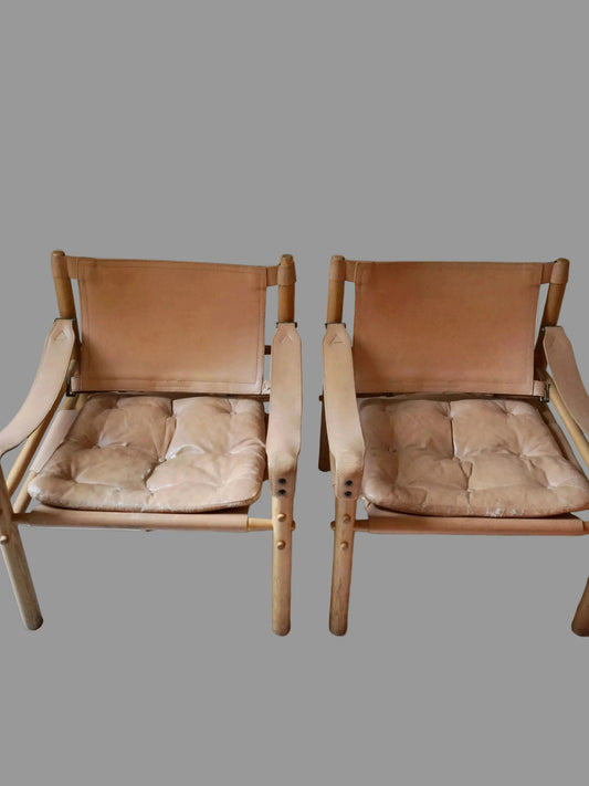 Paire de fauteuils "Sirocco" design Arne Norell années 60.