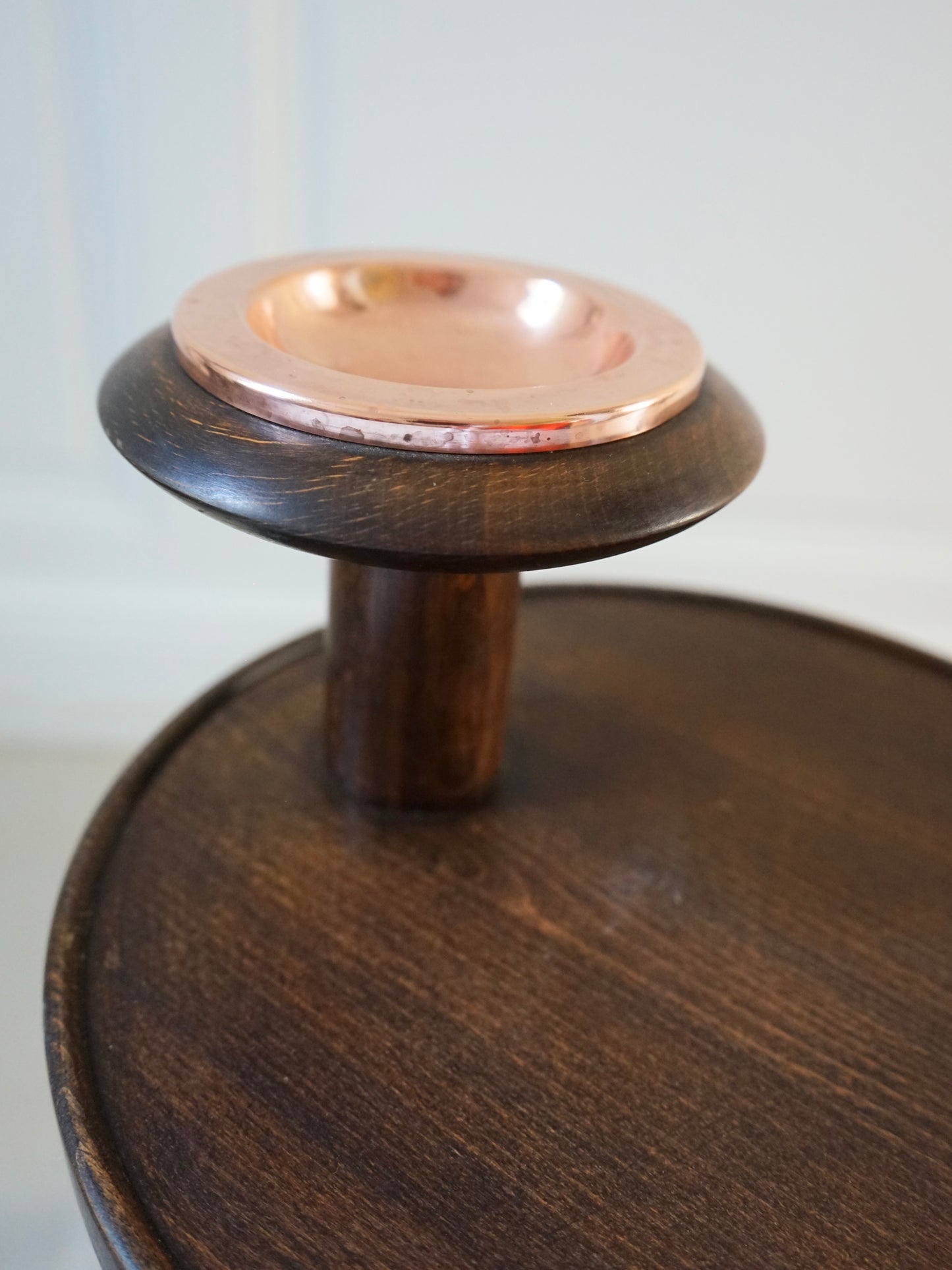 Petite table de fumeur en bois