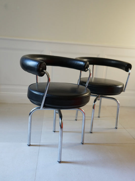 Paires de chaises LC-7 édition Cassina années 70